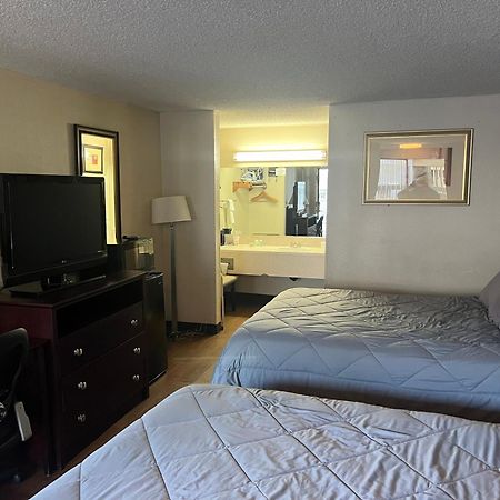 Fairbridge Inn Express Tukwila Exterior photo